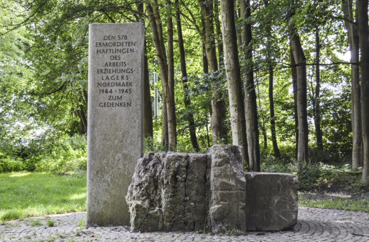 Gedenk-Veranstaltung am „KZ-Hassee“