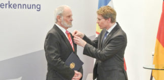 Um die Demokratie verdient gemacht