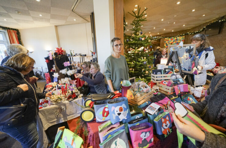 Weihnachtsmarkt im Bürgerhaus