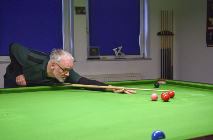„Ich könnte jeden Tag zehn Stunden spielen“ Snooker Club Kiel