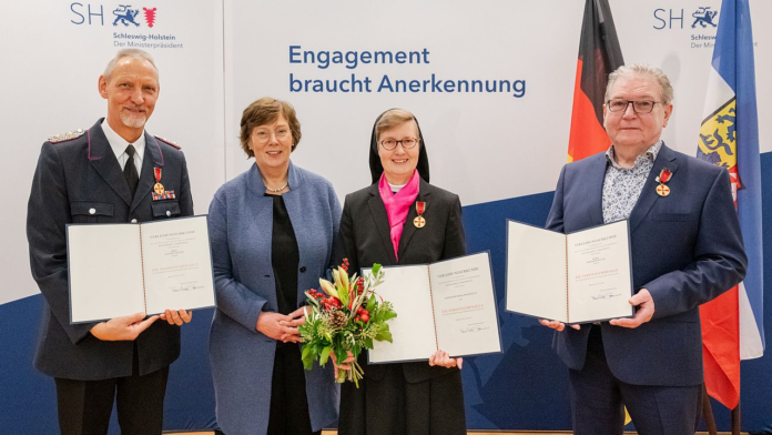 231128_im_bundesverdienstorden