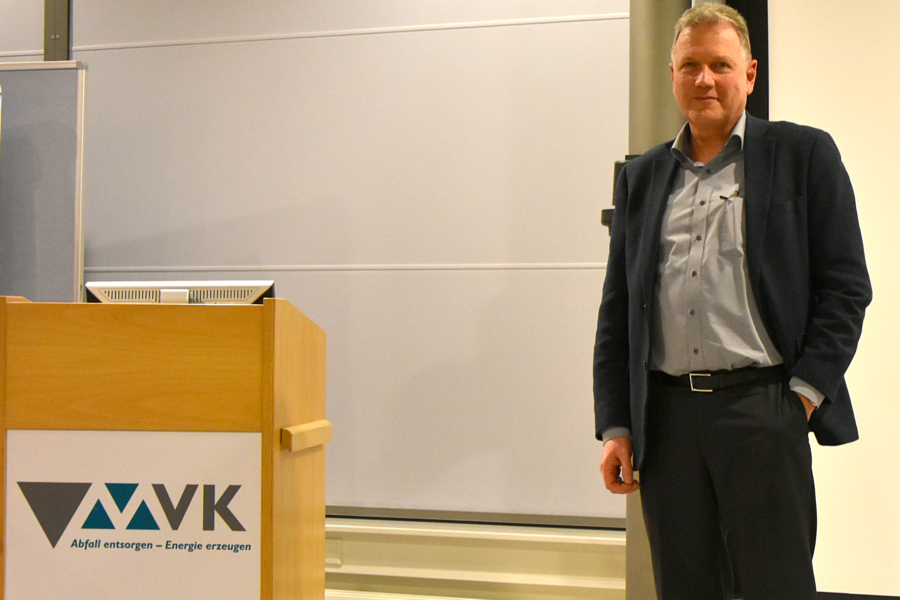 Dr. Frank Ehlers, Geschäftsführer der Müllverbrennung Kiel bei der OBR-Sitzung