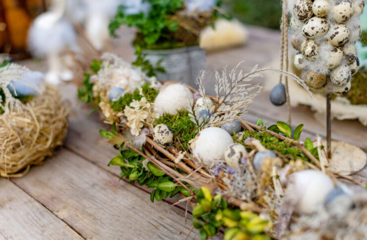Bummeln, stöbern, genießen Ostergestecke, Tischdekoration, Landhausstil, Vintage