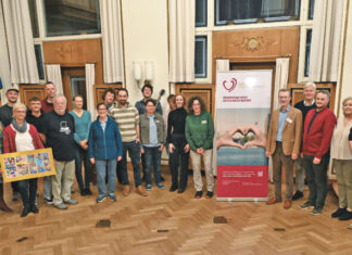 Gruppenbild des Kieler Spendenparlaments