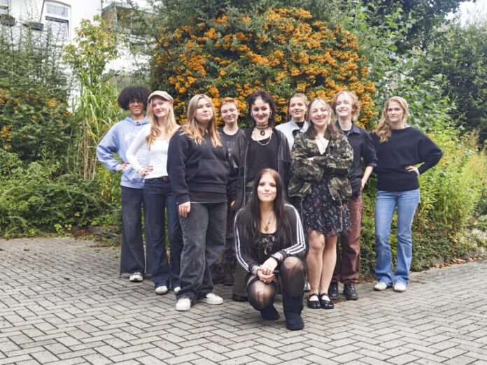 Gruppe vom Künstlerischen Jahr 2025/26