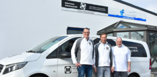 Zwei Meisterbetriebe unter einem Dach Gruppenfoto mit Betriebsleiter Florian Schweder, Geschäftsführer Marcel Oldenburg und Baustellenleiter Andreas Kröhnert