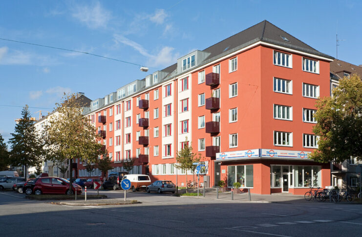 Eckhaus an der Holtenauer Straße