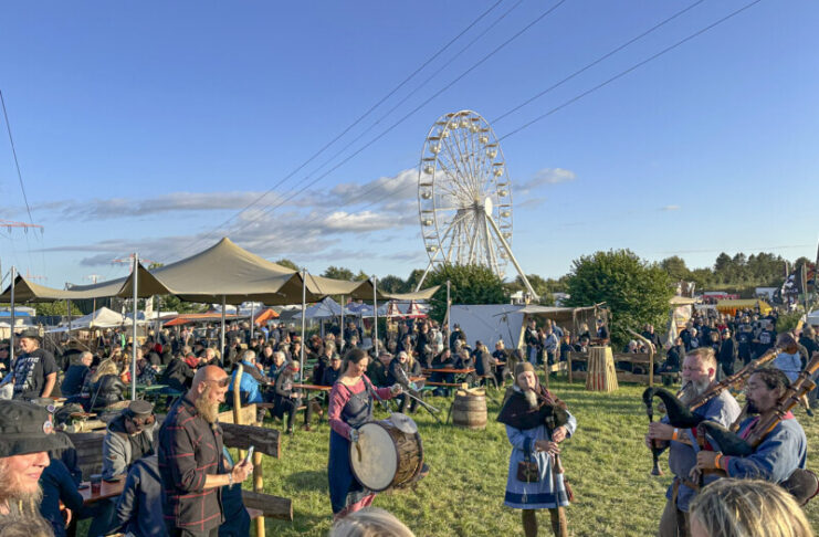 Mittelaltermarkt und Riesenrad