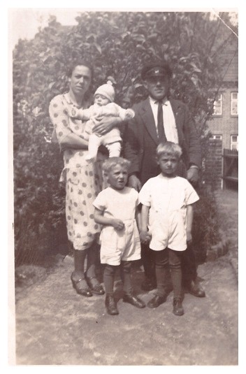 1934 Helen+Wilhelm Schlünzen mit Kindern