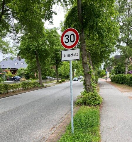 Molfsee: Tempo 30 auf Hamburger Landstraße Tempo 30 Hamburger Landstraße Molfsee