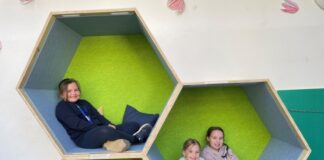 Theodor-Heuss-Schule lädt zum Schulfest und Musical ein Neue Sitzwaben in der Theodor-Heuss-Schule Kiel