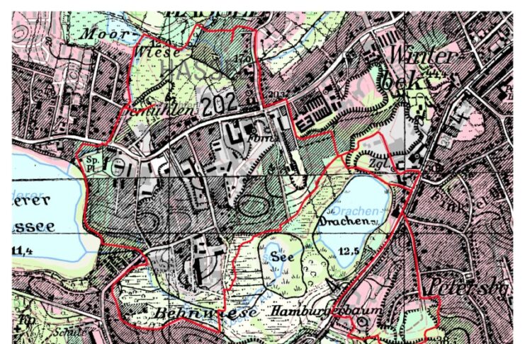 Altlasten im Kieler Süden: Wanderung zu ehemaligen Deponien Deponie-Wanderung Kieler Süden: Überlagerung einer aktuellen Landkarte (farbig) mit einer historischen Ausgabe aus der Mitte der 50er-Jahre. Gut sind die zahlreichen Tongruben auf den ehemaligen Ziegeleigeländen zu sehen. Die Wanderstrecke ist als rote Linie erkennbar.