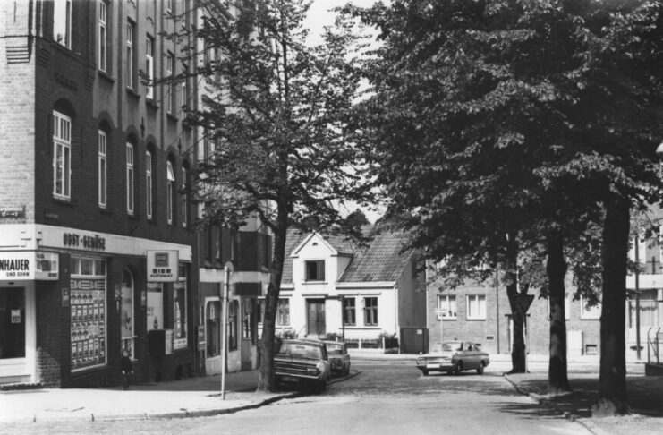 Hassee vor 50 Jahren: Jugenderinnerungen von Bernd Honig Hassee vor 50 Jahren: Danewerkstraße, Ecke Rendsburger Landstraße in Hassee