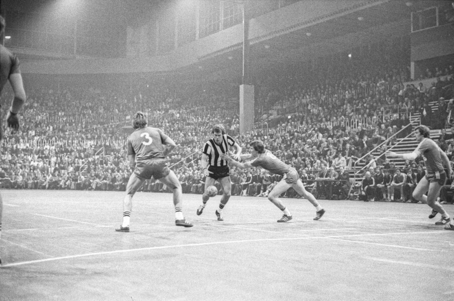 Hassee vor 50 Jahren: Handballspiel THW Kiel gegen PSV Hannover, 13:9