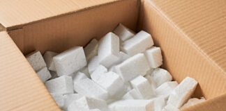 Box mit Styropor