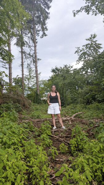 Annika Sørensen im Wald in Hammer
