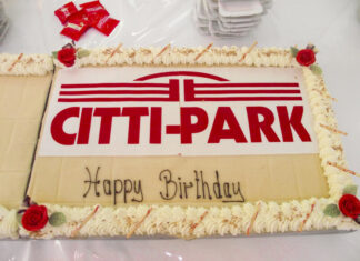 20 Jahre CITTI-PARK Kiel: Großes Jubiläumsprogramm im September 20 Jahre CITTI-PARK Kiel: Torte Happy Birthday