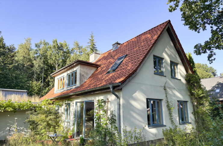 Energetische Sanierung eines Altbaus: 80 Prozent weniger Wärmebedarf Das modernisierte Haus in Hammer benötigt heute rein rechnerisch nur 1/5 der ursprünglichen Energiemenge.