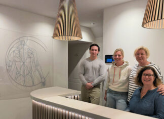 Physio am Lindenplatz in Bordesholm sucht Verstärkung Das engagierte Praxisteam um Lena Pinnau und Henry Tollgreve freut sich auf neue Kolleginnen und Kollegen. Foto: Physio am Lindenplatz