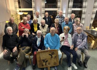 Hasseer Raben: Traditionsreiches Treffen zum 75. Mal Gruppenbild vom Vorjahr. Die Hasseer Raben freuen sich auf weitere Teilnehmende.